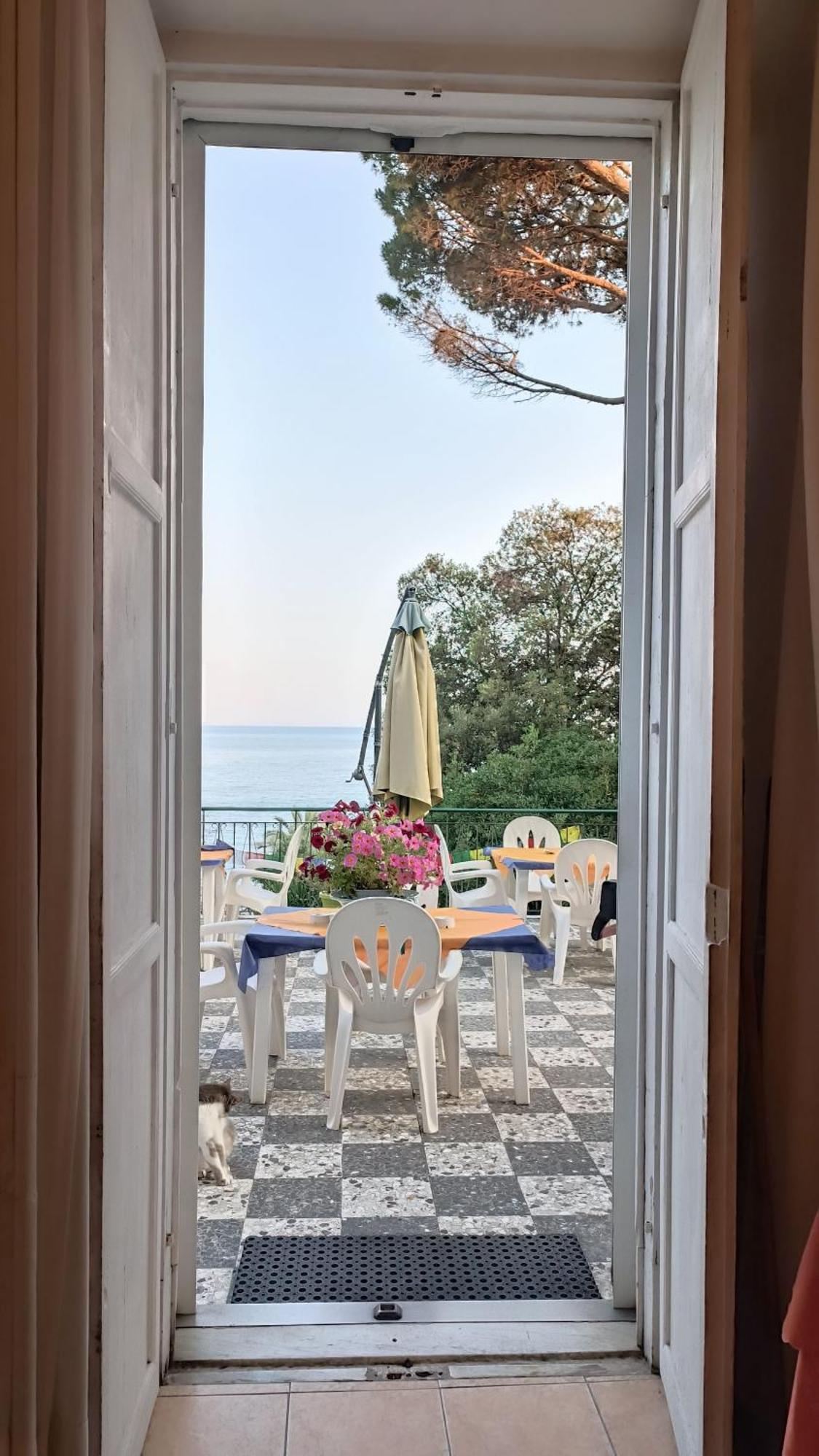 Hotel Sereno Cogoleto Buitenkant foto