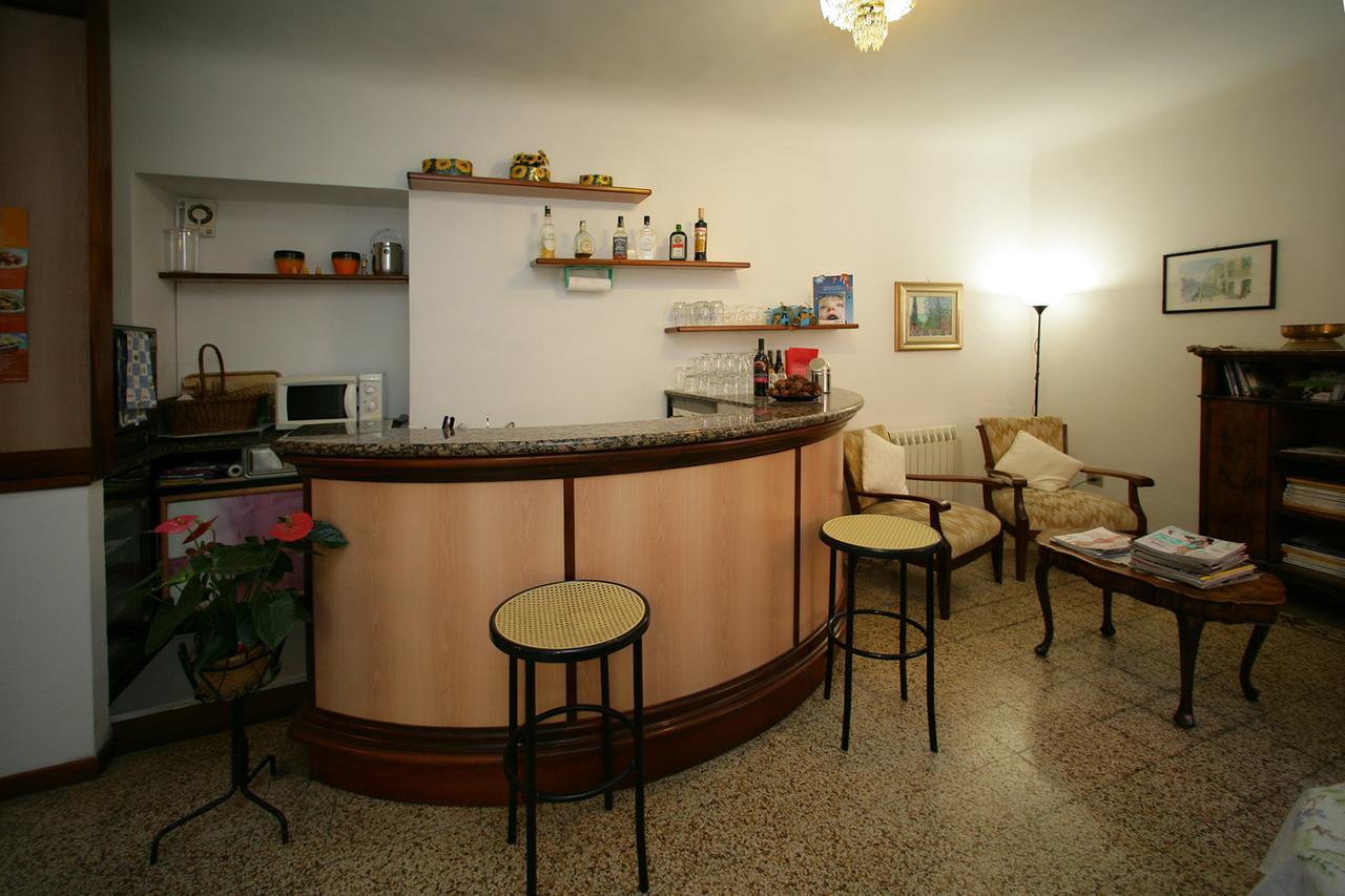 Hotel Sereno Cogoleto Buitenkant foto