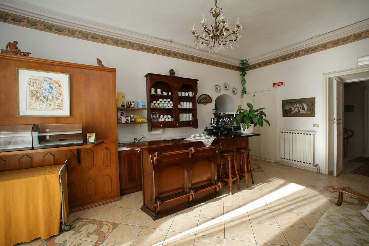 Hotel Sereno Cogoleto Buitenkant foto