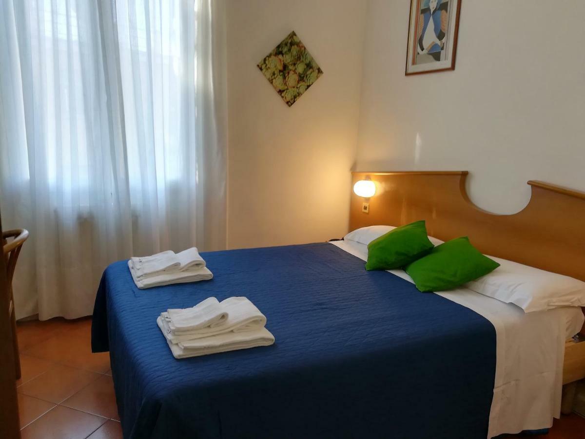Hotel Sereno Cogoleto Buitenkant foto